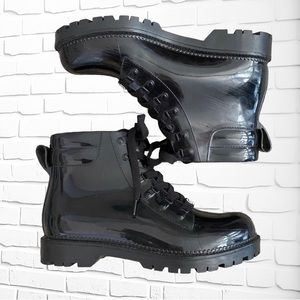 Circus Sam Edelman Knox Black Patent Faux 
Leather Boots, size 10